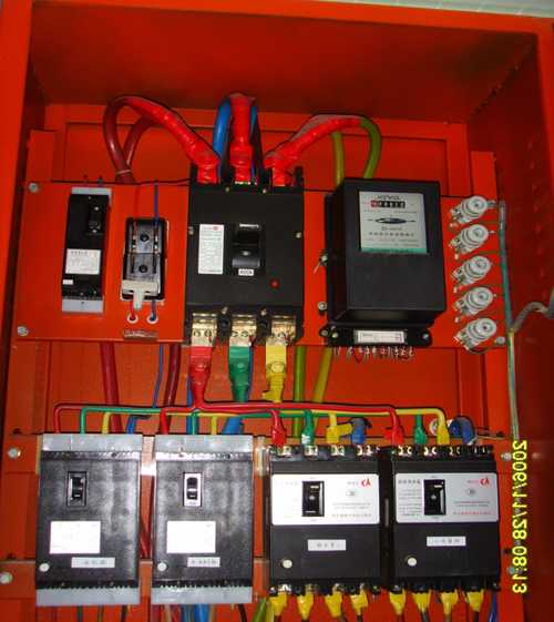 水电站配电箱安装规范标准，配电箱与水池安全距离